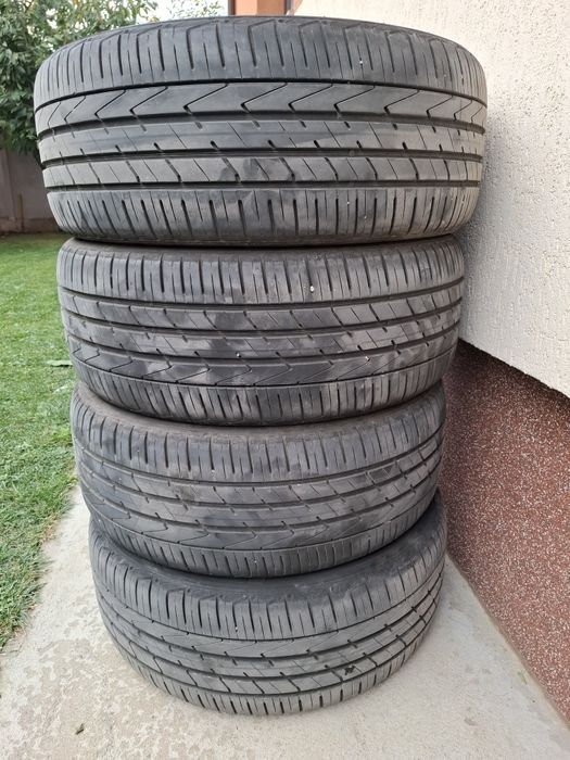 Vând cauciucuri vara hankook