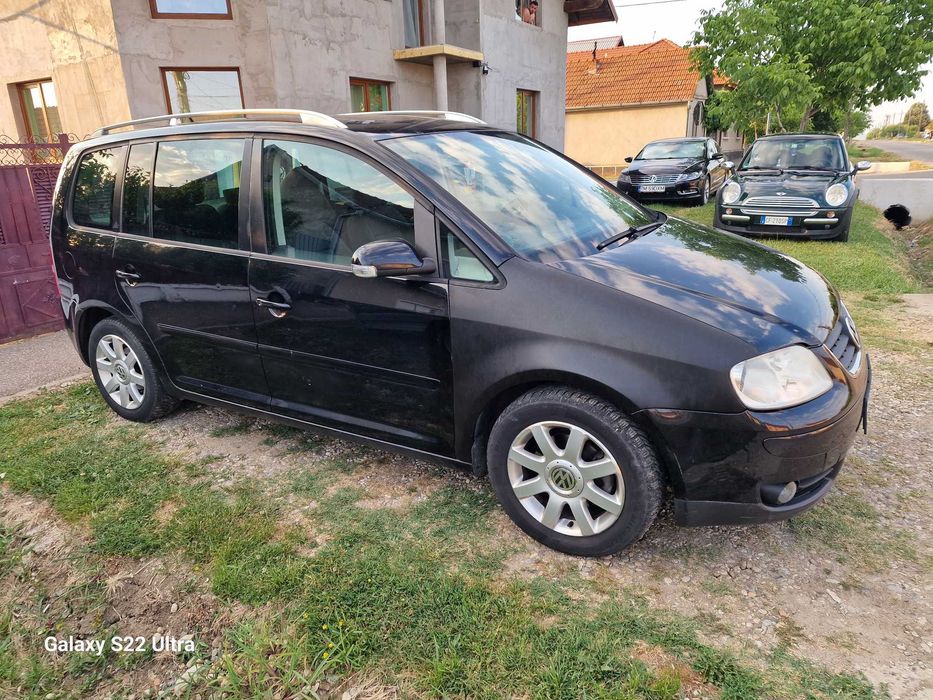 Volkswagen Touran 2005 diesel, 2.156 € — imagine 4