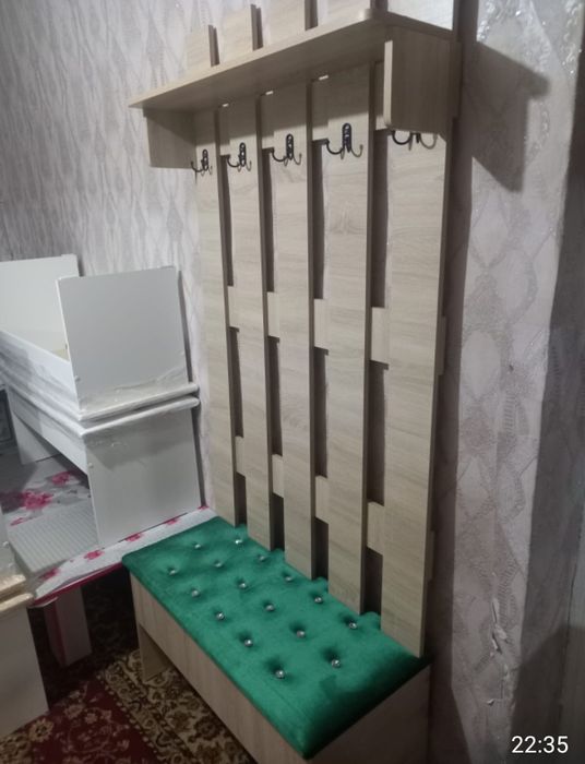 Вешалка в прихожую.Новый.