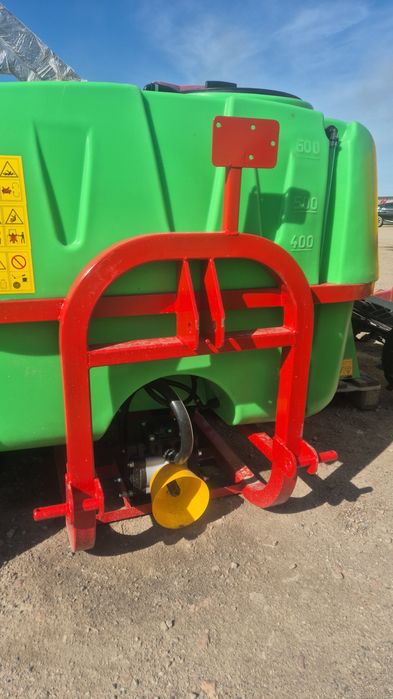 Опрыскиватели навесные