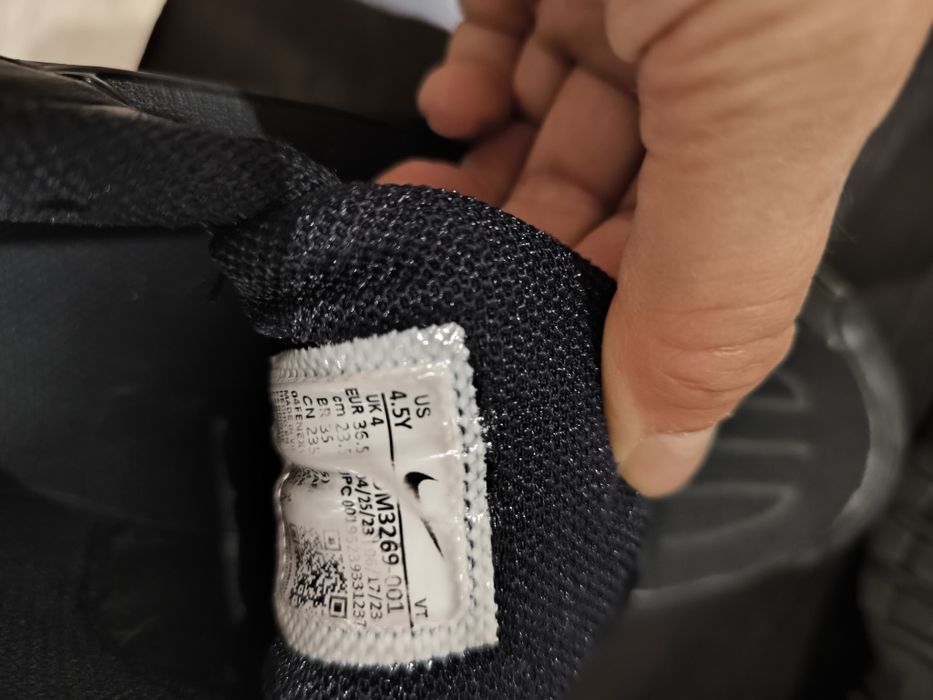 nike 32, zara 33, nike 36, reserved 36