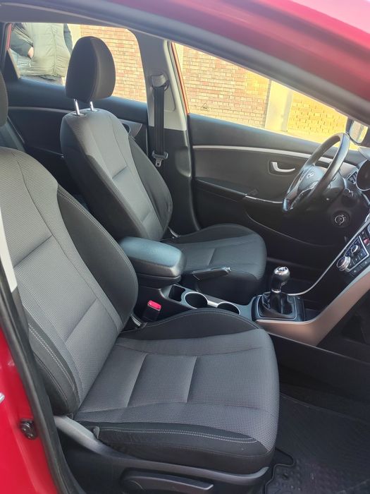 Hyundai I30 Fab. 2015 E Proprietar Volan si scaune încălzite 170000km