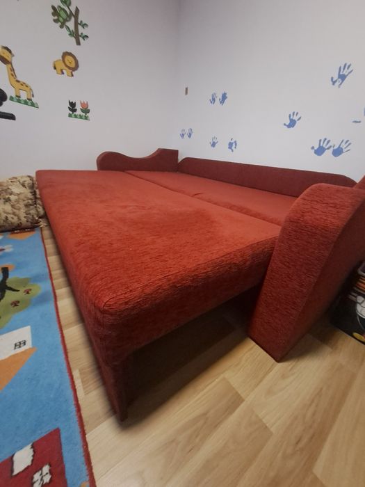 Vand canapea extensibila cu perne