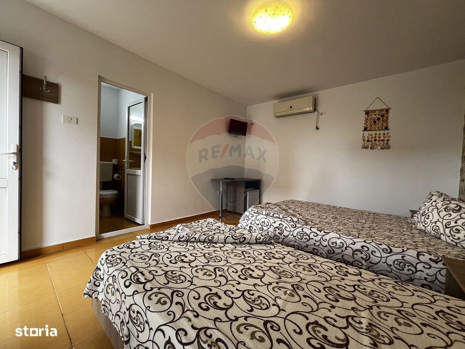 Casa si pensiune la pret atragator in 2 Mai Limanu Constanta