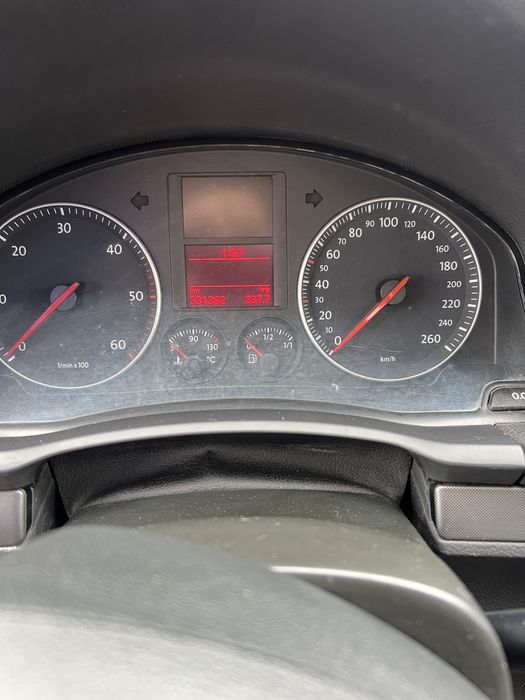 Vând golf 5 1.9 bkc 4x4