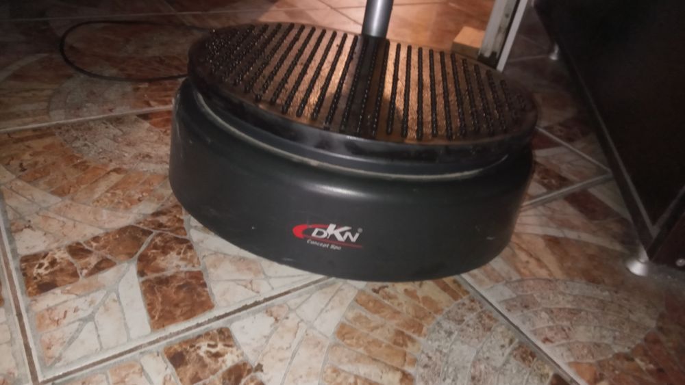 Vand/Schimb aparat vibromasaj electric marca DKN