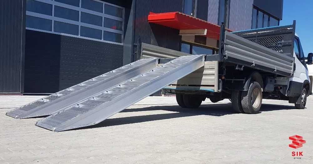 Rampe din aluminiu de 4,5 m lungime și 55-64 cm lățime