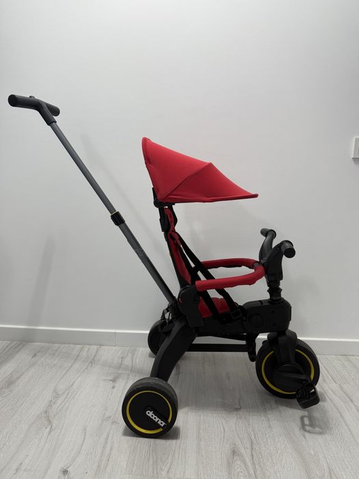 Bicicleta/tricicleta Doona Liki Trike – roșie, stare foarte bună
