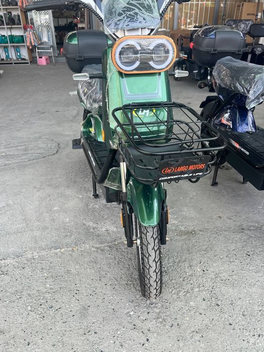 Skuter   Largo motors