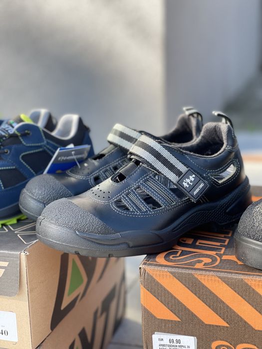 Работни обувки с метално бомбе LYTOS | ARBESKO - 39|40 номер