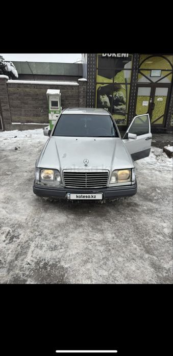 Мерседес бенц 124 е220