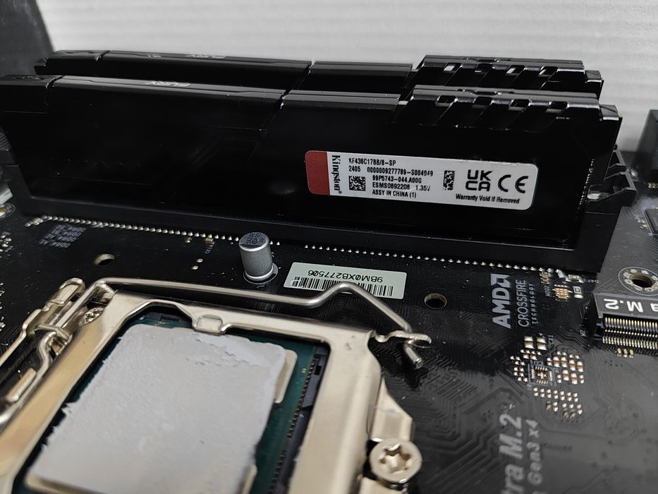 Продам ОЗУ 3600 DDR4 16GB (8x2)