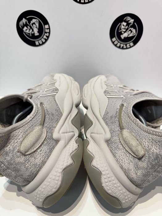 Маратонки ADIDAS OZWEEGO .Номер 45.5