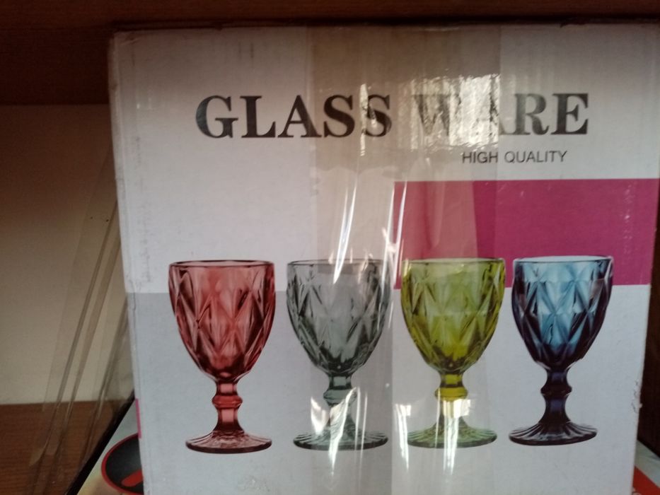 Продаются фужеры.