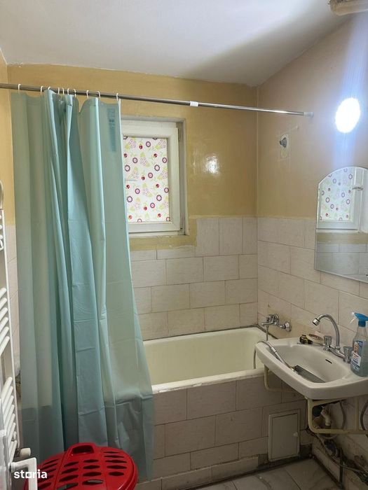 Apt 2 camere Podu Ros-Cantemir,  5 mn de Palas si Fac de Constructii!
