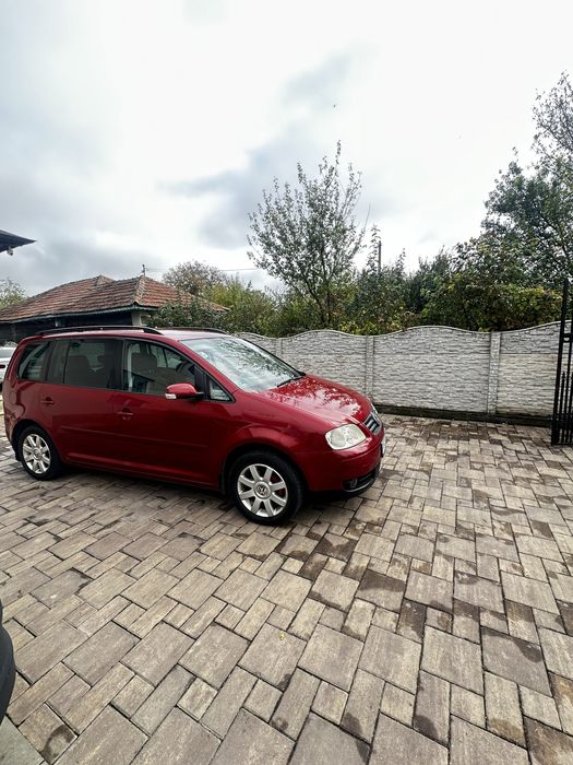 VOLKSWAGEN Touran 2003 — imagine 3