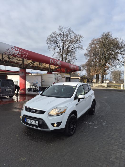Ford Kuga-Alb Perlat-2010-2.0d