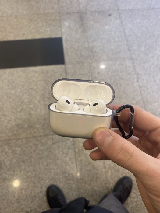 Apple AirPods Pro 2nd generation белый