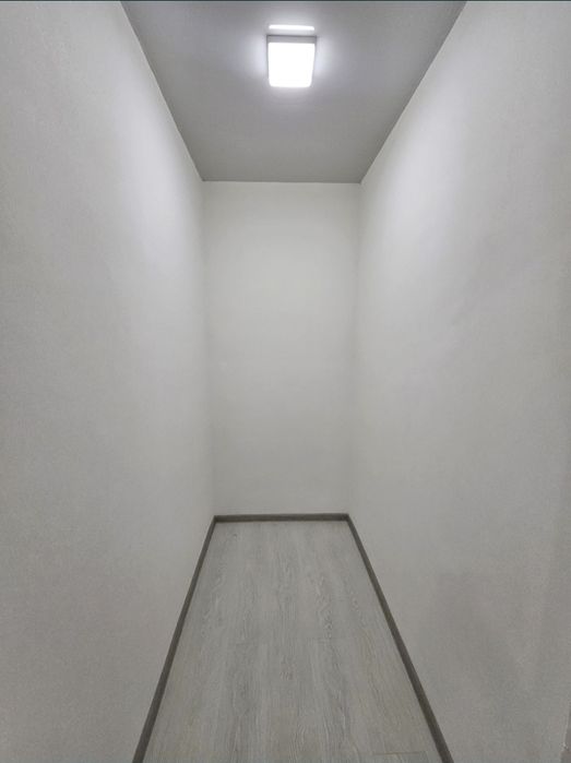 4 xonali kvartira, Komilon MFY,  Islom Karimov ko'chasidan sotiladi