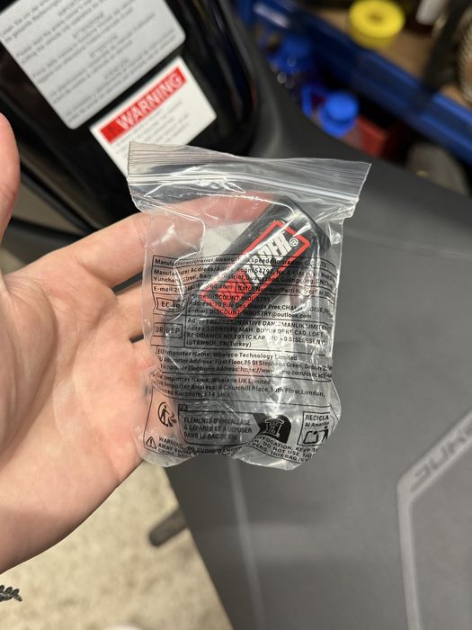 Гумено предпазно краче за лост на съединителя – защита за обувки