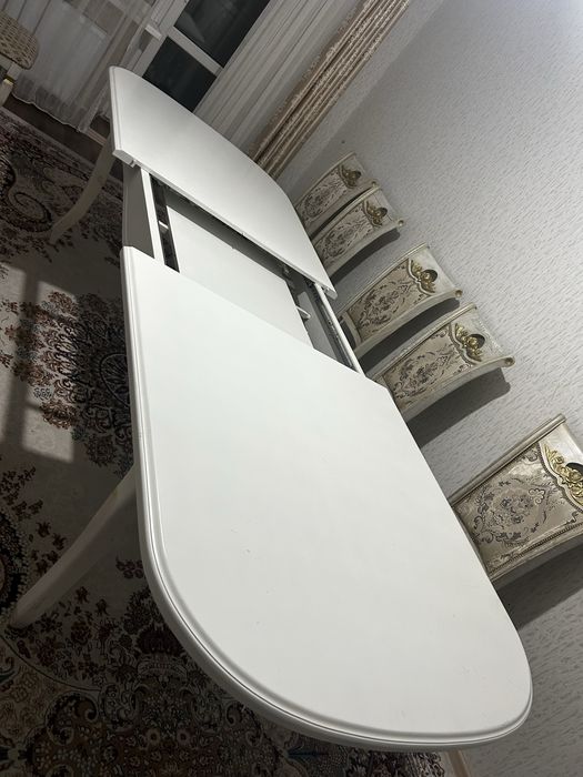 Продам не дорого стол со стульями