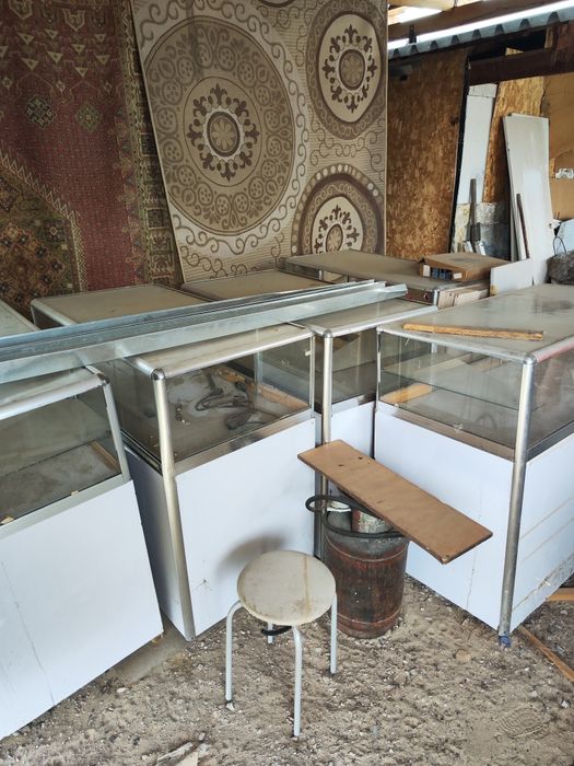 Продам витрины для магазина
