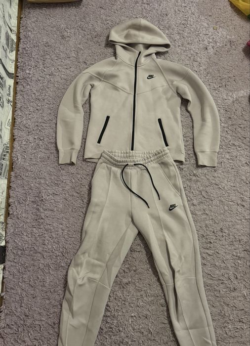 Nike tech fleece Дамски