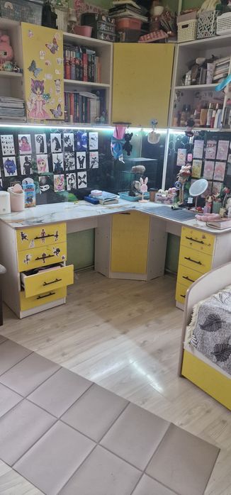 Продам детскую мебель