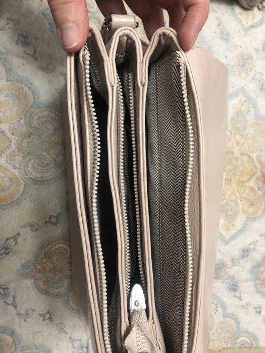 Сумочки и клатчи