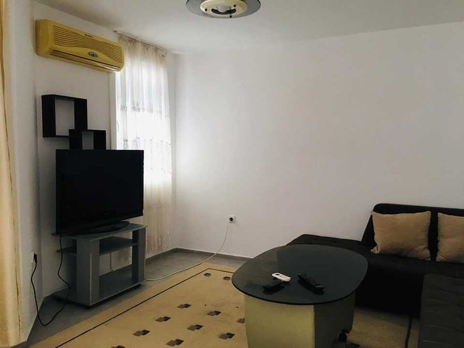 Дава се под наем Двустаен апартамент в Бургас, Възраждане - 65 кв.м за 178.5 € - Снимка #1