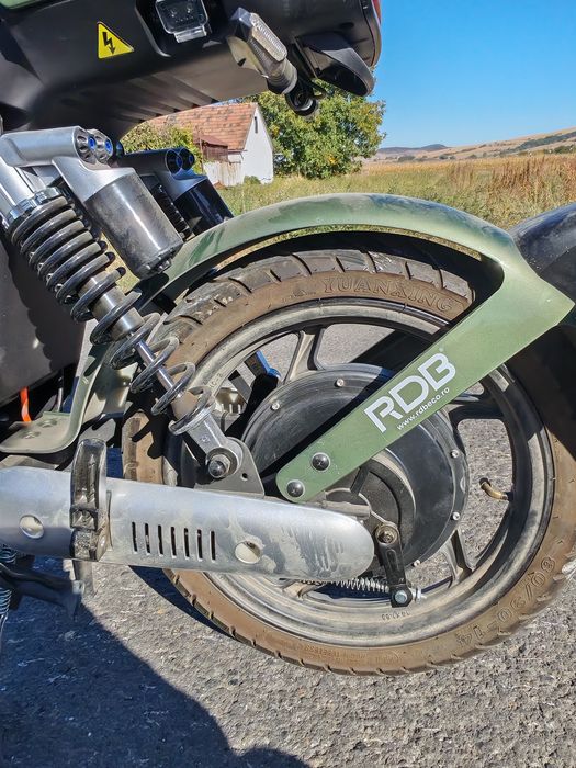 Vând scuter electric