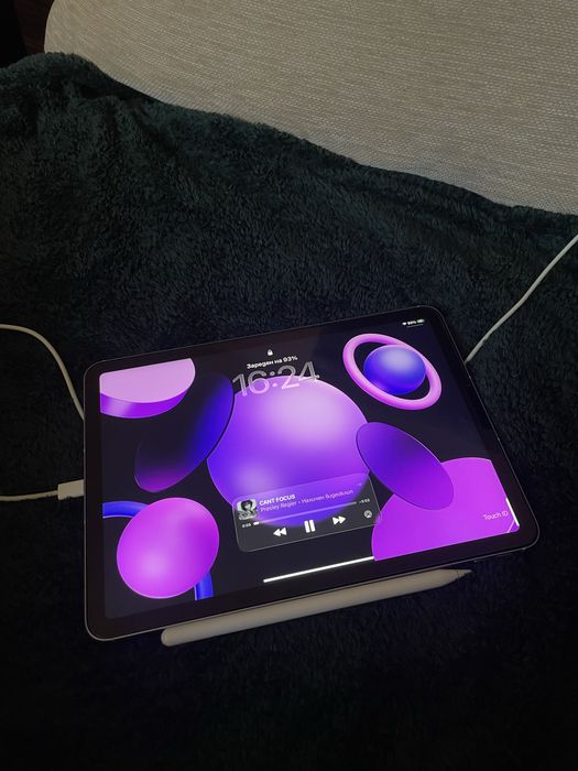 iPad Air 4 (2020) 64GB + Apple Pencil и аксесоари