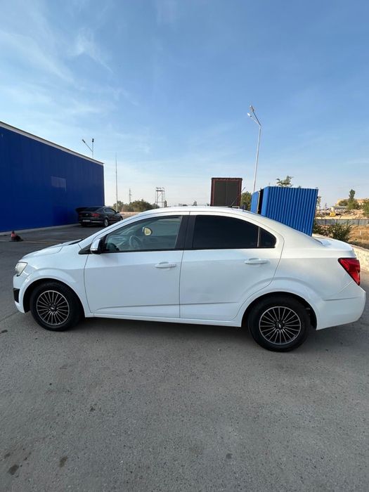 Машина сатылады Chevrolet Aveo