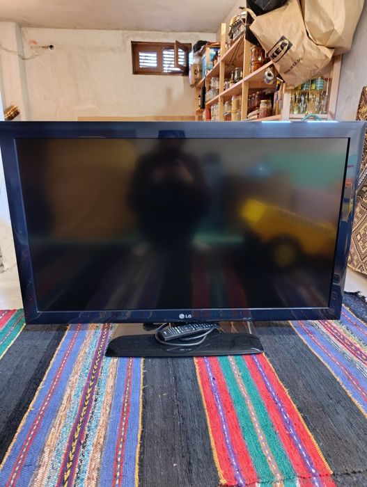 Телевизор LG 48 инча