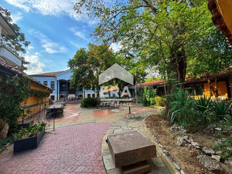 Продава се Заведение в Хасково, Любен Каравелов - 237 кв.м за 2152 €/кв.м - Снимка #2