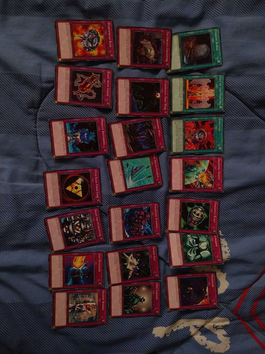 Yu-Gi-Oh old school карти