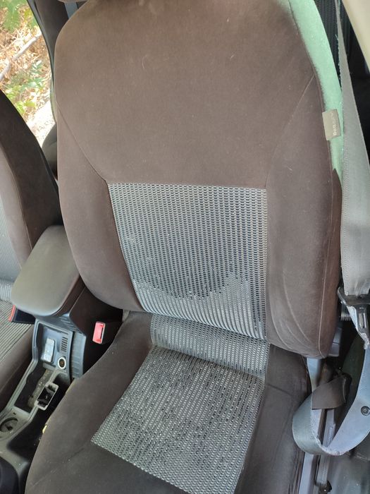 Седалки за Фиат крома