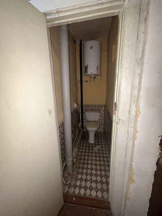 13 мкрн да 1 хонали уй сотилади