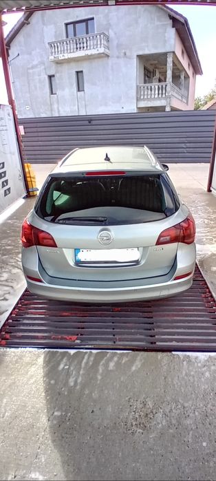 Opel Astra J Sports Tourer 1.7 CDTI 125 CP – 2011 – Euro 5