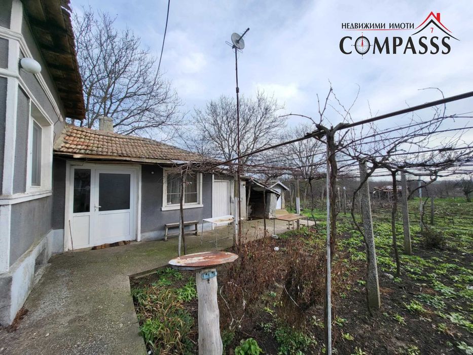 Продава се Къща в с. Преселенци, Област Добрич - 89 кв.м за 287 €/кв.м - Снимка #1