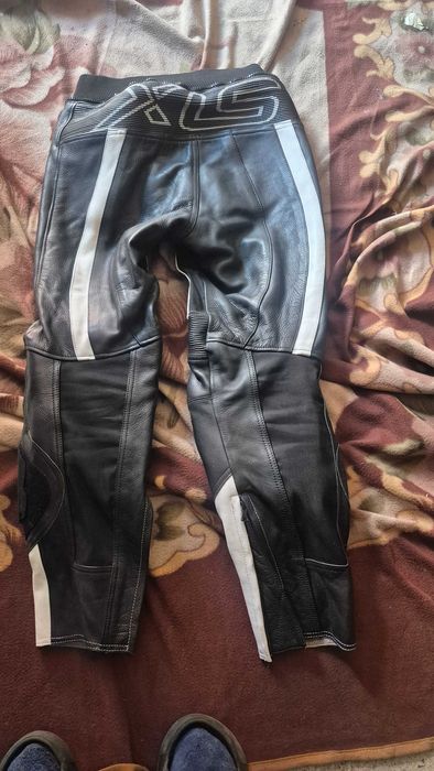 Costum moto dama