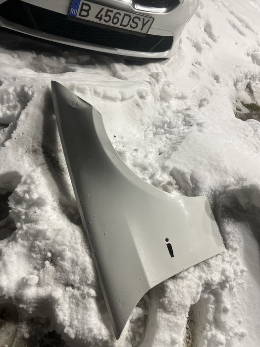 Aripa bmw seria 3 e90 alpineweiss 3