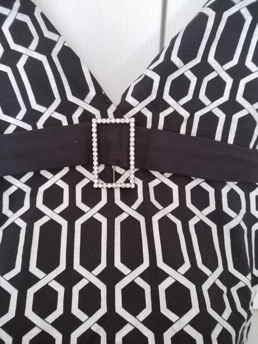 Top elegant accesorizat marimea S-M