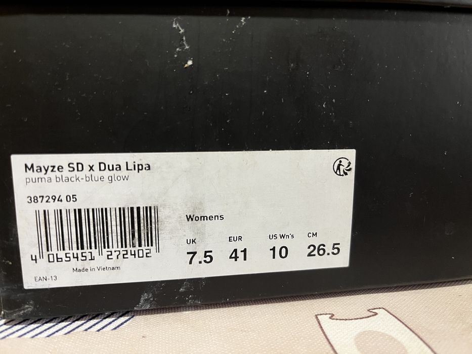 Продавам спортни обувки Puma и Replay