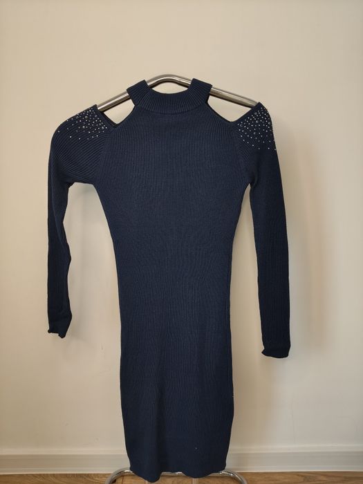 Rochie albastra cu mânecă lunga