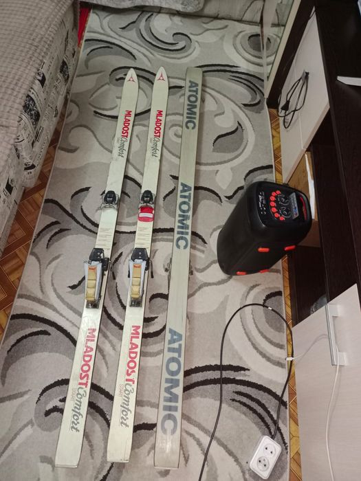 Продам лыжи горные