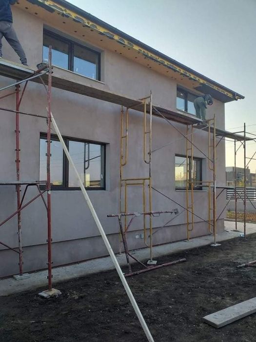 Amenajări interioare și exterioare