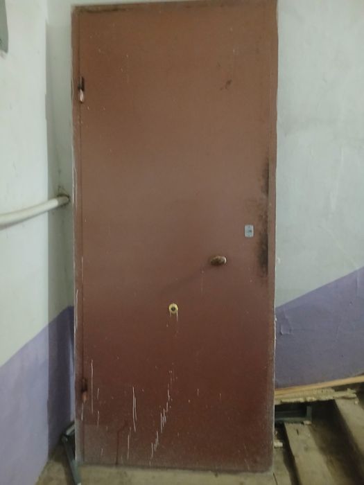 Дверь железная входная