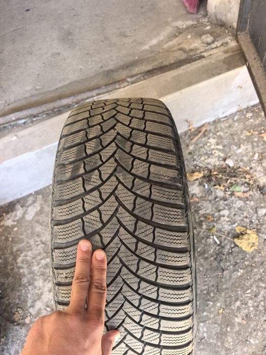 4 бр. зимни гуми 205/55 R16 със стоманени джанти