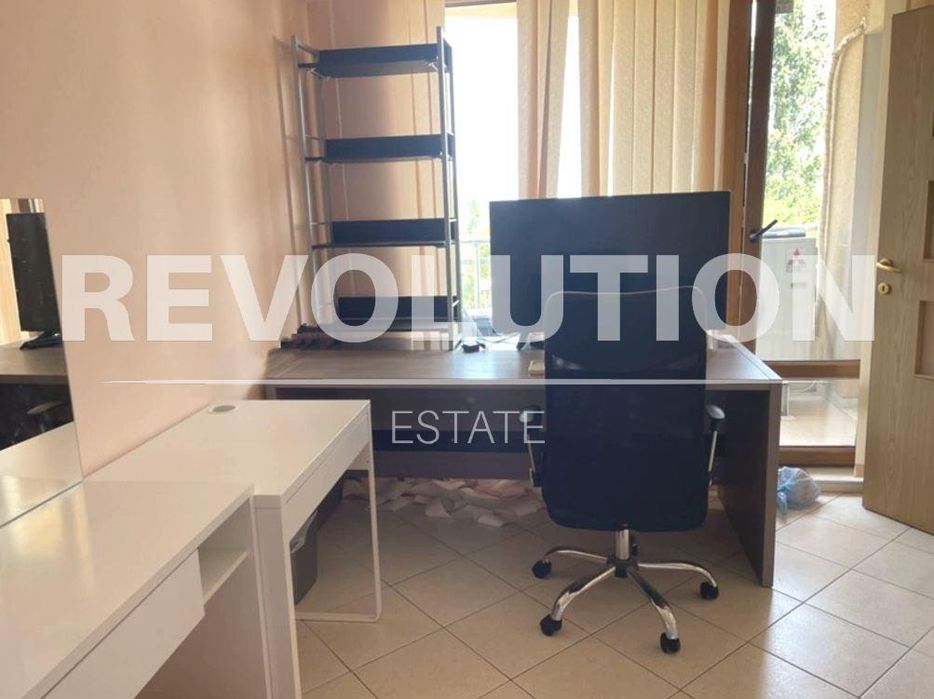 Дава се под наем Двустаен апартамент в Варна, Център - 70 кв.м за 600 € - Снимка #5